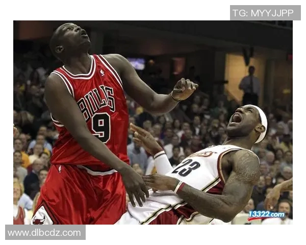 2016年1月24日NBA公牛与骑士激战回顾球迷热议精彩瞬间与比赛亮点