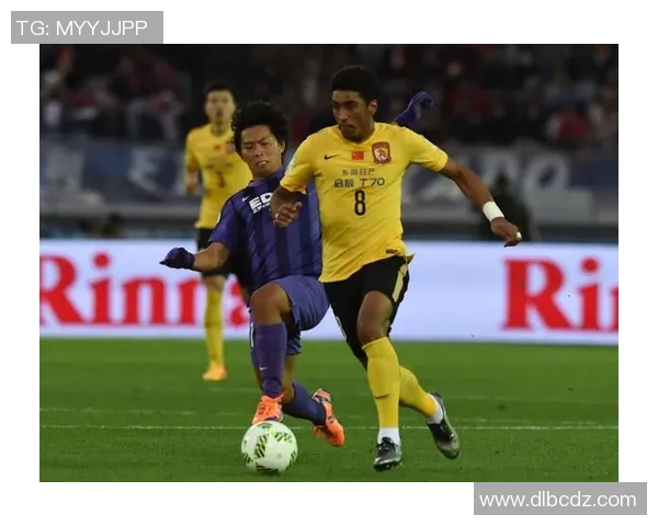 广州恒大对阵广岛三箭精彩赛事回顾与分析